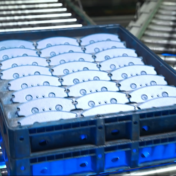 Productievideo van BSG-remblokken