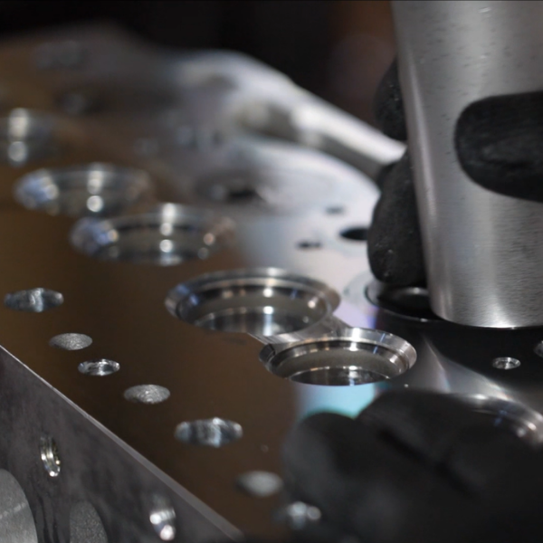 Productievideo over de productie van BSG-cilinderkoppen